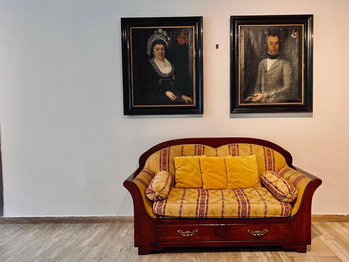 Haus Noldin - Historische Herberge - Dimora Storica Salorno Extérieur photo